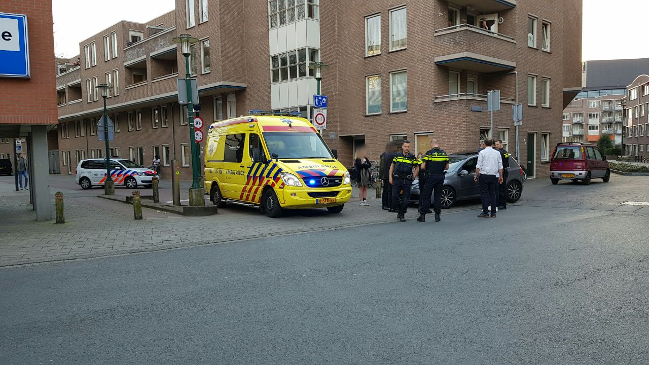Voetganger gewond bij aanrijding in Enschede.